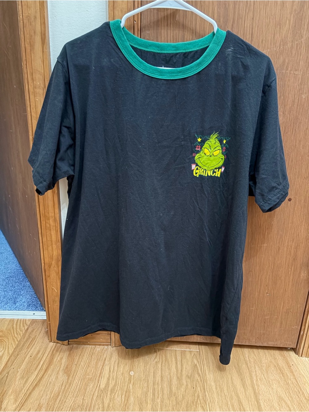 Grinch Adult size L Black Tee with Green Trim